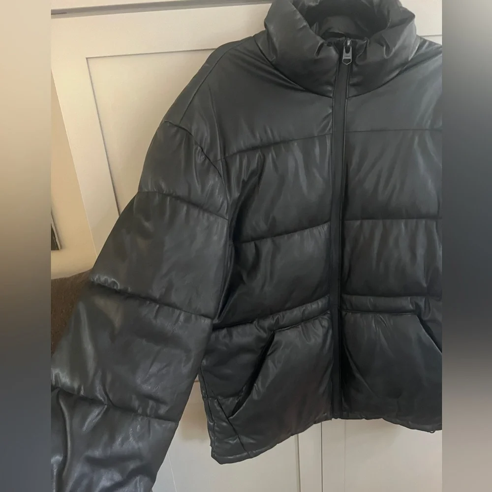 Zara Black leather puffer - Picture 3 of 5